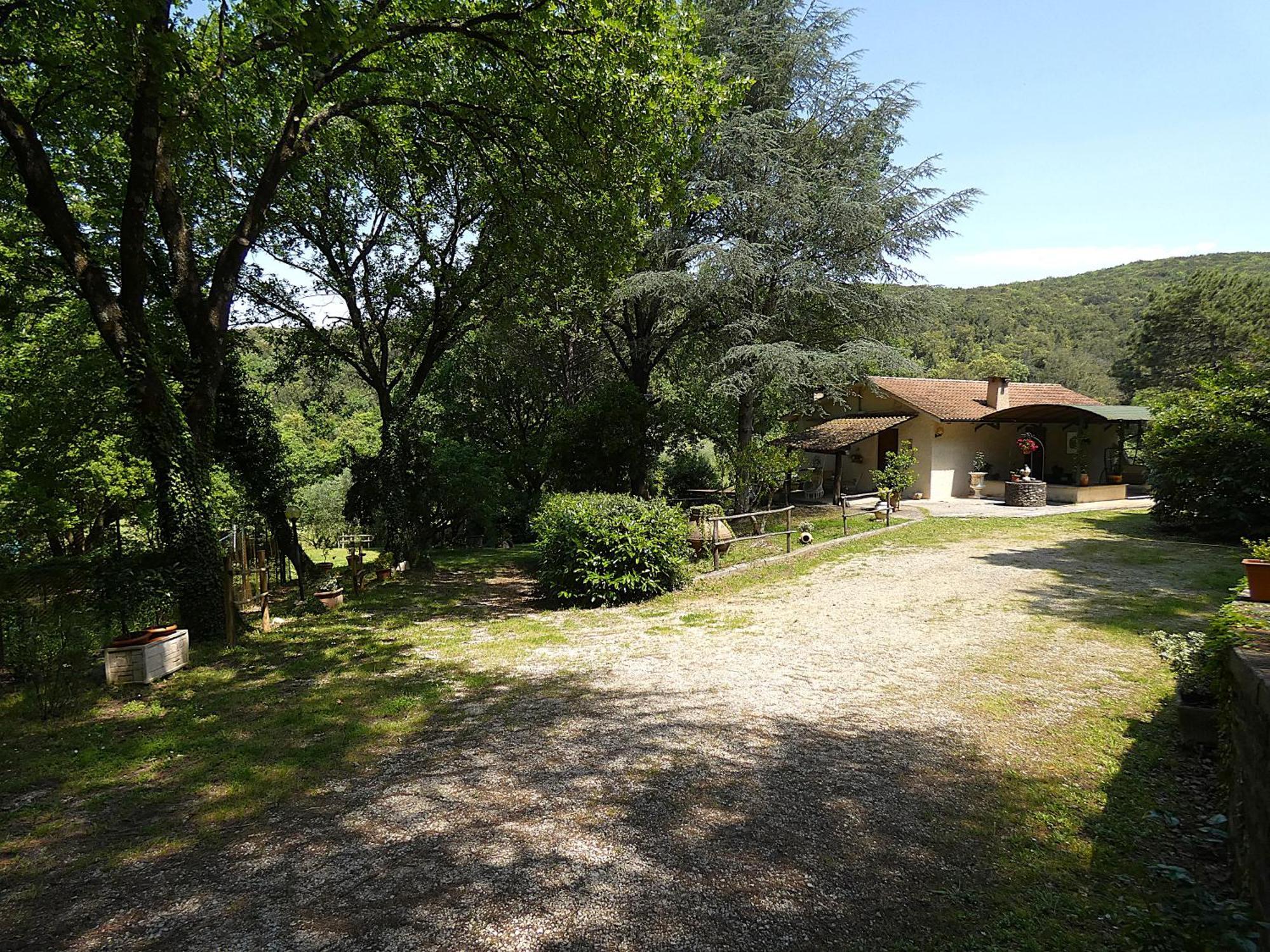 Villa Scappo In Umbria, La Casa Nel Bosco Amelia Esterno foto